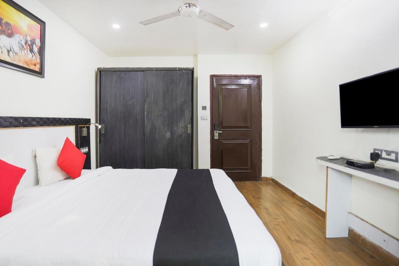 Hotel Capital O The Nest Expo Near Pvr Ansal Plaza Greater Noida Exterior foto