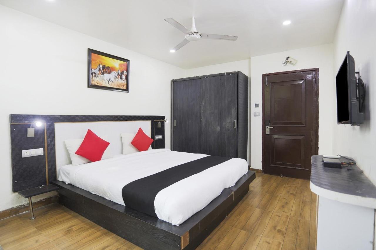 Hotel Capital O The Nest Expo Near Pvr Ansal Plaza Greater Noida Exterior foto